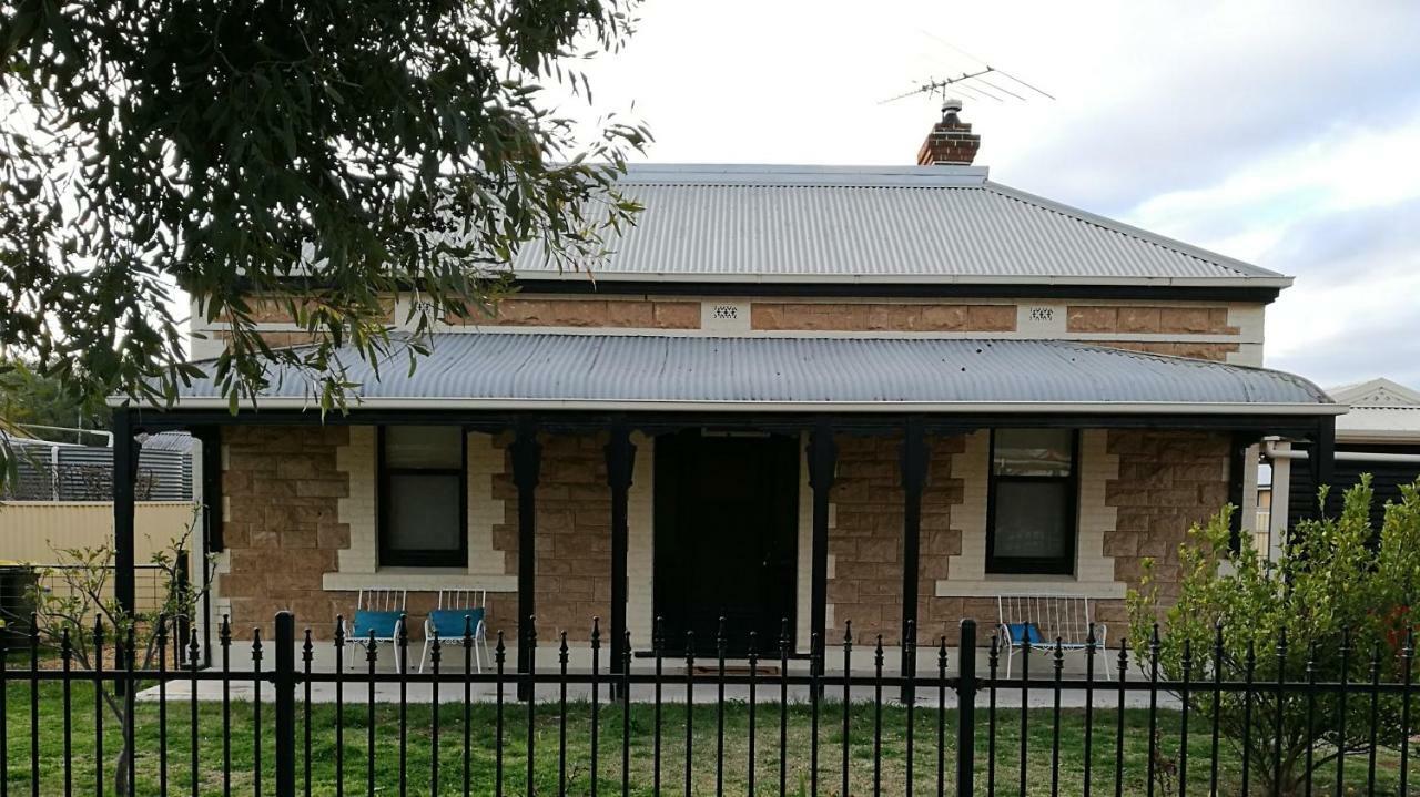 Hilda Anna'S Villa Murray Bridge Exterior foto